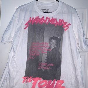 White shawn mendes tour shirt
